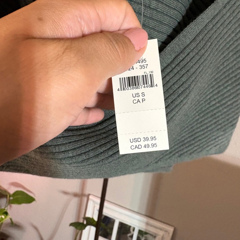 Aerie Ribbed Wrap Tank Top Women Size S Green Surplice Cropped Cami Boho NWT - Picture 7 of 8